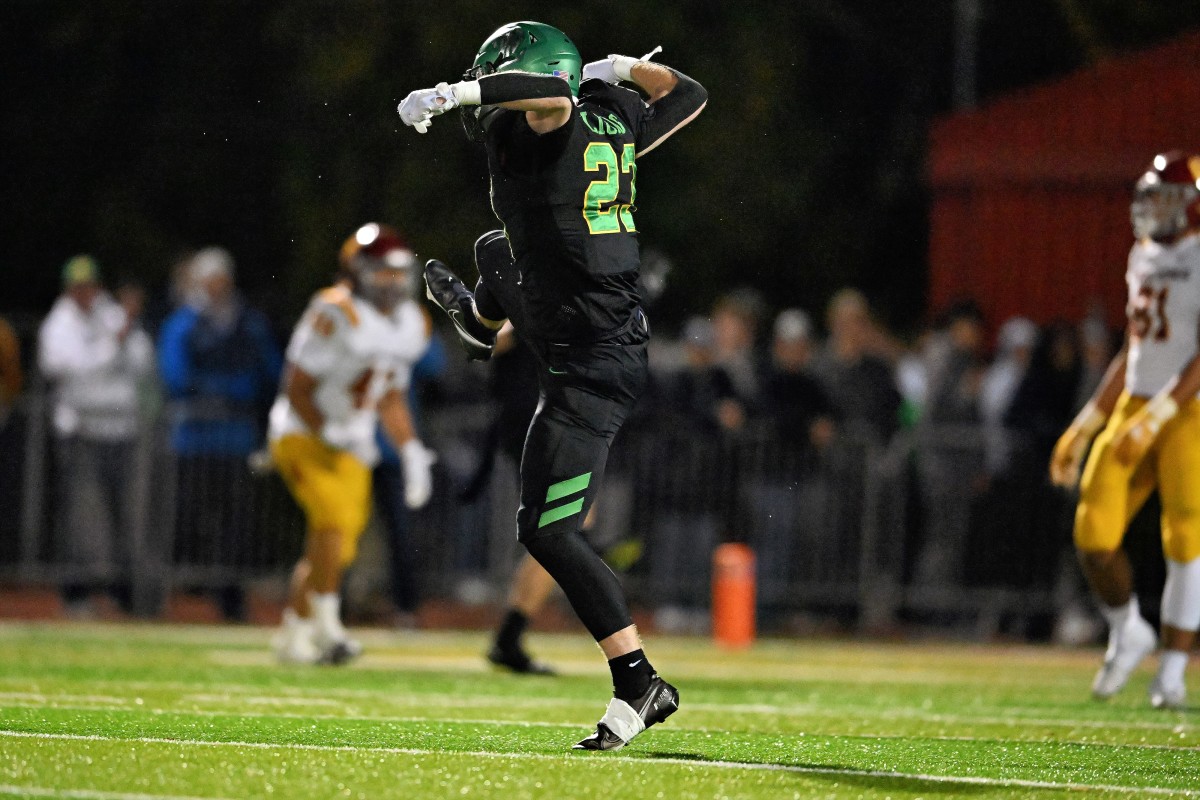 a Central Catholic West Linn 6A Oregon football semifinal November 17 2023 Leon Neuschwander 21